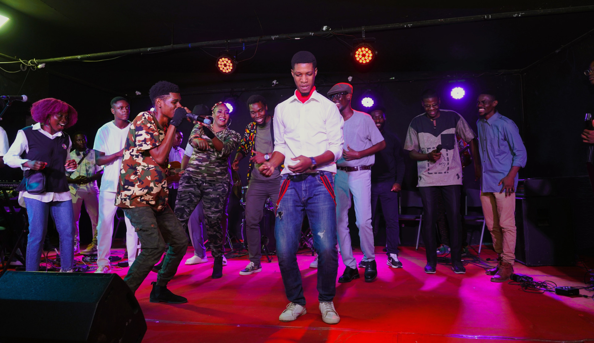 Moments de louange et d'adoration